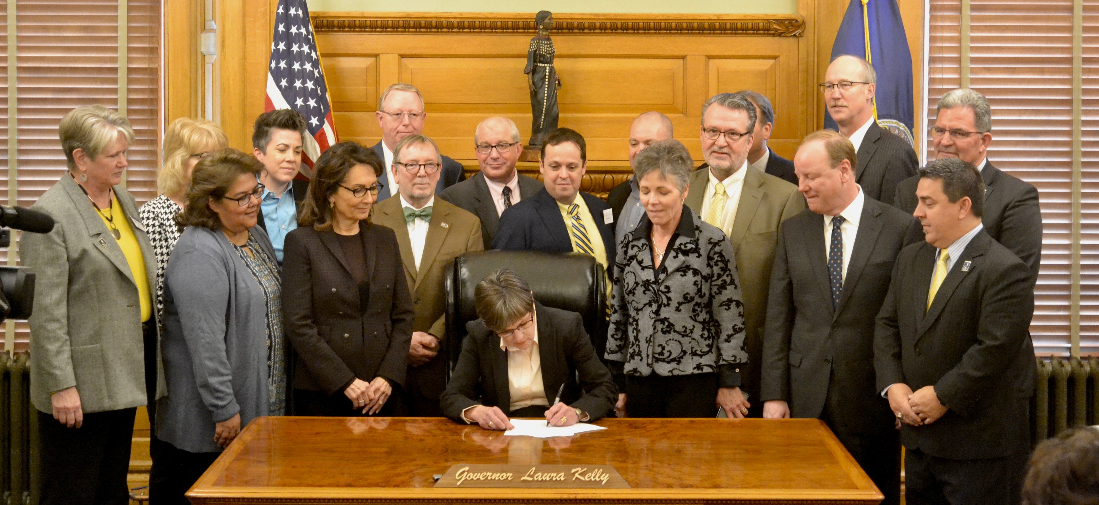 Governor Kelly EO signing